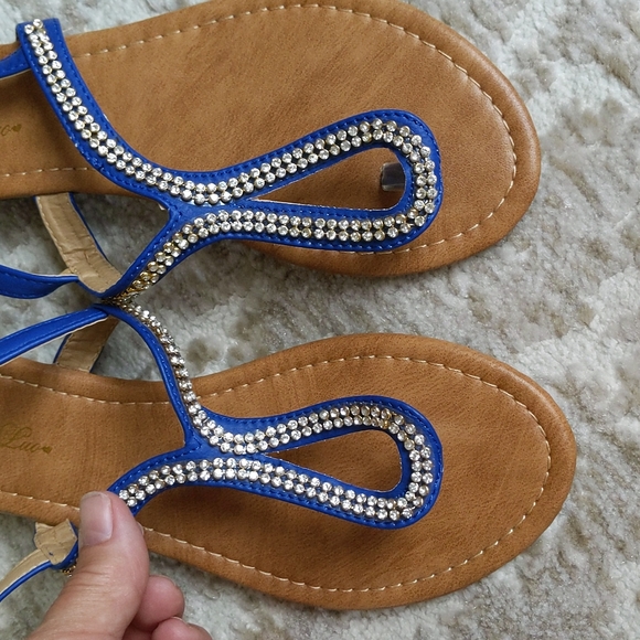 Luo Luo Molly Faux Rhinestone Thong Flip Flop Sandals - Picture 11 of 12